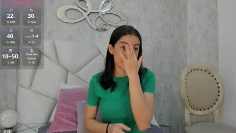 Skyler online show from October 2025 07:47:01 PM