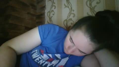 skyressie333 online show from November 2025 05:56:02 AM