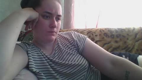 skyressie333 online show from May 2026 07:04:02 AM
