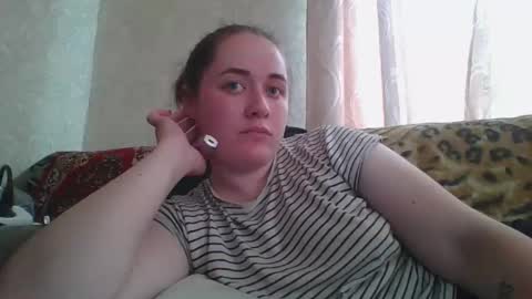 skyressie333 online show from May 2026 10:44:01 AM