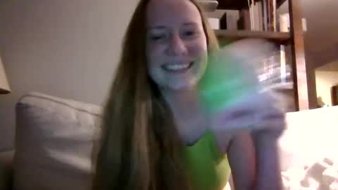 Sky Winters online show from November 2025 10:47:01 PM