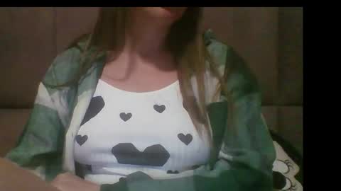 Snapshot of sladkiegubki chatting on September 2025 10:33:02 PM Sladkiegubki online show from September 2025 10:33:02 PM