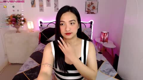 Queen Cyrine online show from February 2025 09:06:02 AM
