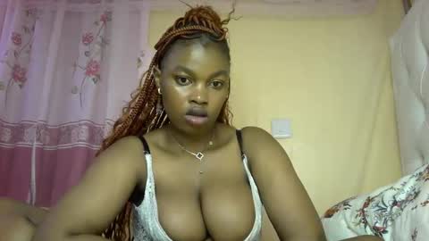 Snapshot of slayslay002 chatting on December 2024 09:13:01 PM Rose online show from December 2024 09:13:01 PM