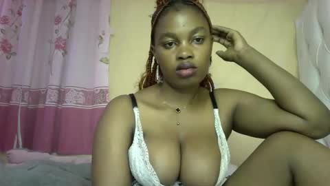 Snapshot of slayslay002 chatting on December 2024 12:18:01 AM Rose online show from December 2024 12:18:01 AM