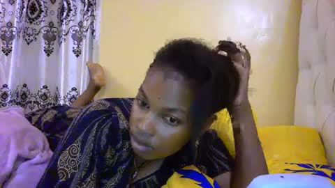Snapshot of slayslay002 chatting on March 2025 01:56:01 AM Rose online show from March 2025 01:56:01 AM