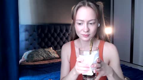 Snapshot of slemgem chatting on October 2025 08:11:01 AM Slemgem Amy friends online show from October 2025 08:11:01 AM