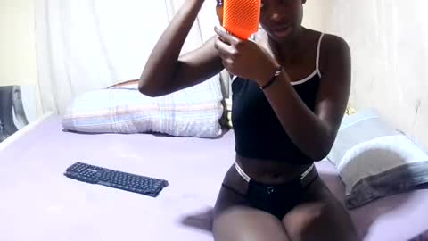 slender_sweetbabe online show from July 2026 11:48:02 AM