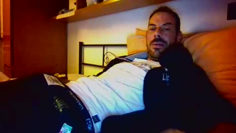 slevin online show from April 2026 10:42:02 PM