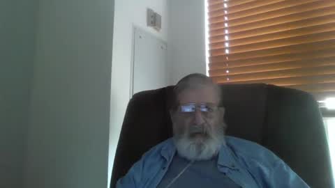 Snapshot of slick6996 chatting on September 2025 03:17:01 PM slick6996 online show from September 2025 03:17:01 PM