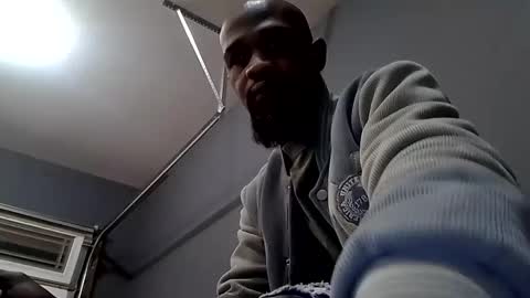 Snapshot of slickerthan12 chatting on February 2025 07:35:01 AM BBC Hanging online show from February 2025 07:35:01 AM