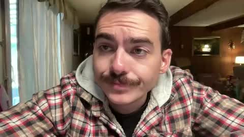 Snapshot of slickmass chatting on November 2025 06:18:02 PM SlickMass online show from November 2025 06:18:02 PM