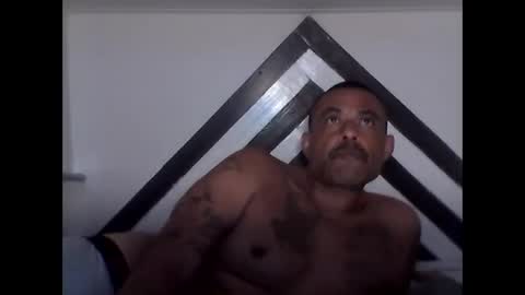 Snapshot of slickstre chatting on April 2026 06:16:02 AM slickstre online show from April 2026 06:16:02 AM
