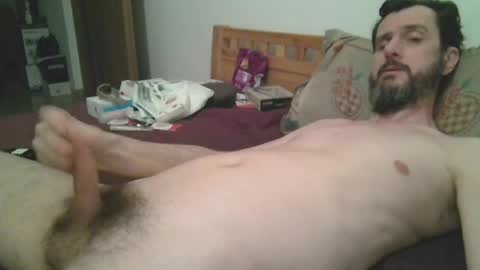 Snapshot of slim38 chatting on April 2026 08:57:02 PM Alin online show from April 2026 08:57:02 PM