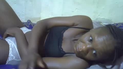 Snapshot of slim_girl3 chatting on February 2025 05:16:01 PM slim_girl3 online show from February 2025 05:16:01 PM