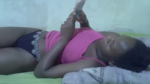 Snapshot of slim_girl3 chatting on February 2025 09:25:02 AM slim_girl3 online show from February 2025 09:25:02 AM