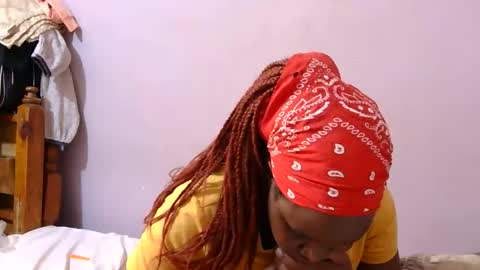 Snapshot of slim_joy chatting on June 2026 07:43:01 AM slim_joy online show from June 2026 07:43:01 AM