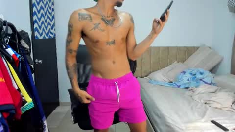 slim_master12 online show from December 2025 08:59:01 PM
