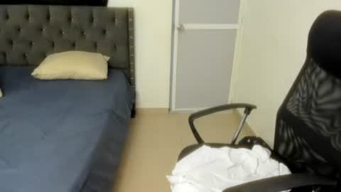 slim_master12 online show from July 2026 09:16:02 AM