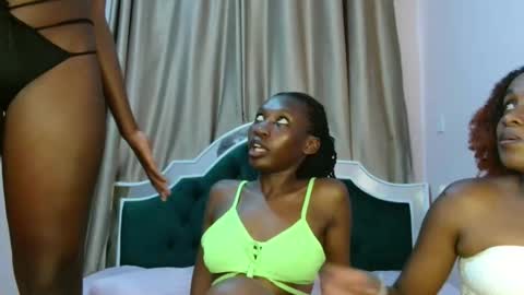 Snapshot of slim_pearly chatting on September 2025 05:40:01 AM Pearly online show from September 2025 05:40:01 AM
