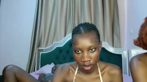 Snapshot of slim_pearly chatting on September 2025 06:02:02 AM Pearly online show from September 2025 06:02:02 AM