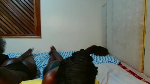 Snapshot of slim_pearly chatting on September 2025 07:15:02 PM Pearly online show from September 2025 07:15:02 PM