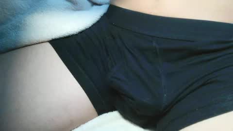 Snapshot of slimhungyvng chatting on June 2026 08:33:02 PM slimhungyvng online show from June 2026 08:33:02 PM