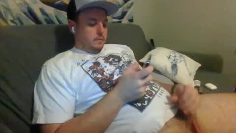 Snapshot of slimjim2090 chatting on December 2024 02:13:01 AM slimjim2090 online show from December 2024 02:13:01 AM