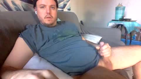 Snapshot of slimjim2090 chatting on January 2025 03:39:02 PM slimjim2090 online show from January 2025 03:39:02 PM