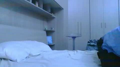SlimTeaser089 online show from April 2026 12:36:02 PM