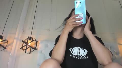 Snapshot of slut_milf1_ chatting on January 2025 09:20:02 PM Luna online show from January 2025 09:20:02 PM