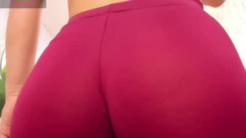 Snapshot of slut_milf4u chatting on March 2026 06:44:01 PM Paola online show from March 2026 06:44:01 PM