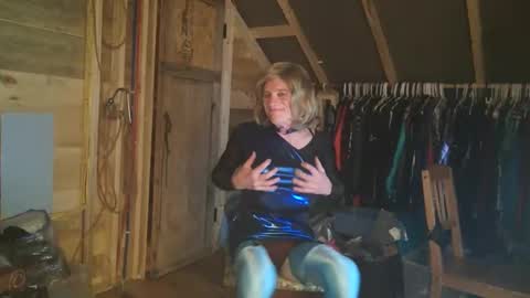 slutjennifertransxx online show from February 2026 05:23:02 AM