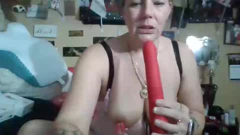 slutqueen_love online show from October 2025 10:54:02 AM