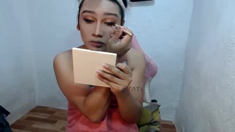  Lovie  online show from September 2025 09:45:02 AM