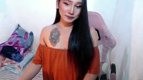  Lovie  online show from February 2026 03:59:01 PM