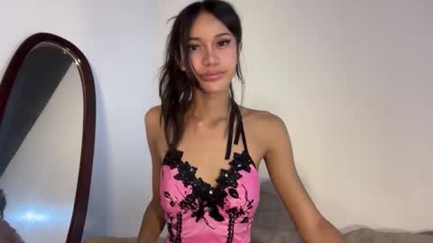 Snapshot of sluttykaye chatting on October 2025 04:07:01 AM Fansly SluttyKaye -DONT FORGET TO FOLLOW AND THUMBS UP online show from October 2025 04:07:01 AM
