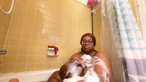 Pooh online show from February 2026 05:32:01 PM