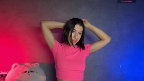 Snapshot of smaillev chatting on June 2026 08:09:01 PM Melani online show from June 2026 08:09:01 PM