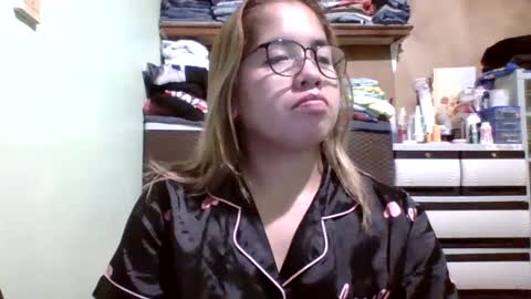 Lovewella online show from February 2025 08:46:01 PM