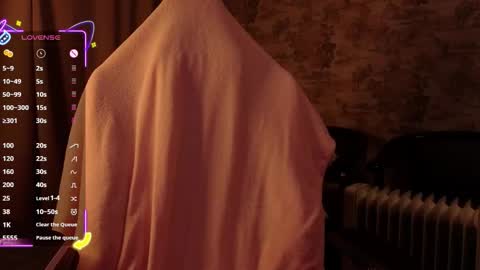 Emma online show from October 2025 06:48:01 PM