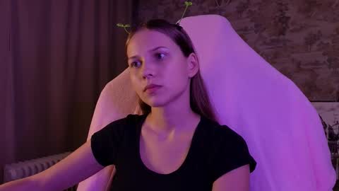 Emma online show from February 2026 09:04:01 PM