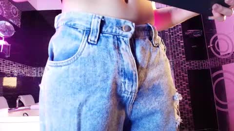 Small Hot19 online show from March 2026 09:36:02 AM