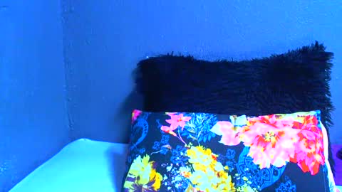 smallboobsxx online show from July 2026 05:13:01 AM
