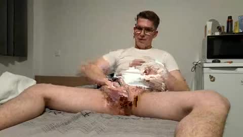 Snapshot of smalldickbigdreams23 chatting on January 2025 10:02:01 PM smalldickbigdreams23 online show from January 2025 10:02:01 PM