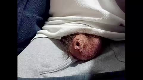 Snapshot of smallhairyuncut chatting on January 2025 02:46:01 PM Small Hairy Uncut online show from January 2025 02:46:01 PM