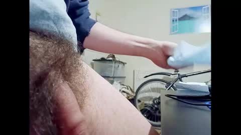 Snapshot of smallhairyuncut chatting on February 2025 08:24:01 PM Small Hairy Uncut online show from February 2025 08:24:01 PM