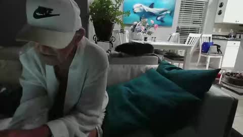 Daddy online show from February 2025 03:40:01 AM