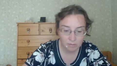 Snapshot of smart_rose chatting on June 2026 08:12:02 AM smart_rose online show from June 2026 08:12:02 AM