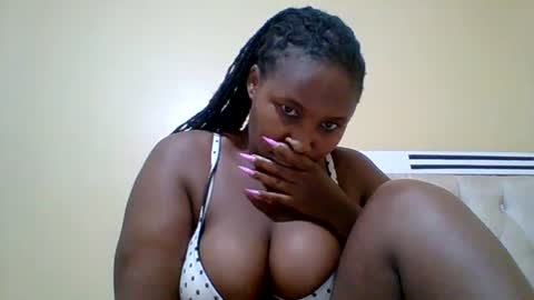 Snapshot of smartqueen1 chatting on June 2026 03:25:01 AM Katerina online show from June 2026 03:25:01 AM